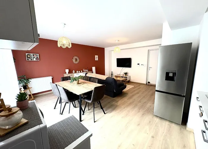 L'escapade Des Domes - Proche De La Gare - Garage - Billard Apartment